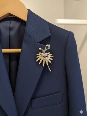 Brand New Jewelry Rhinestone Brooch Pin Scarves Shawl Clip for Women/Girl - $15